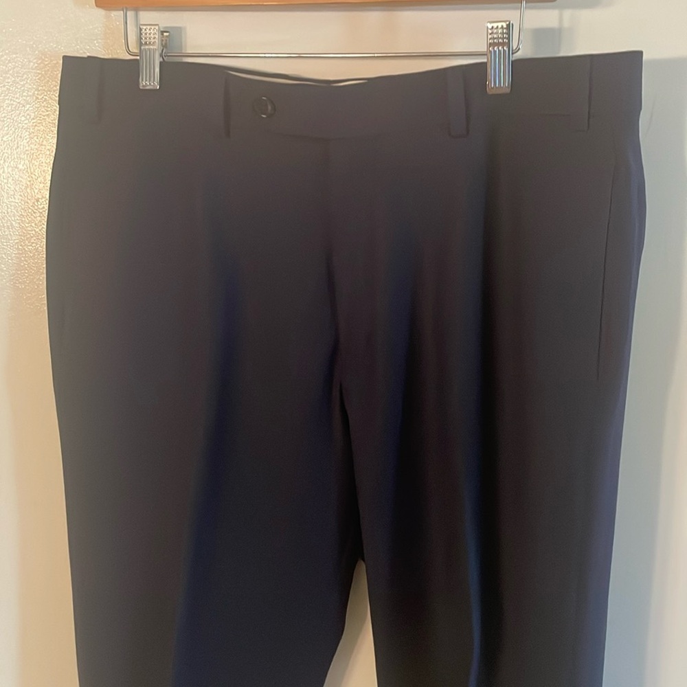 Brooks Brothers Navy Blue Regent fit 36x31 flat front
